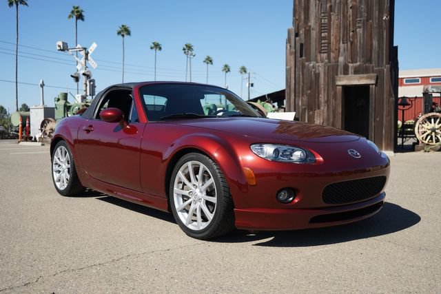 Used 2006 MAZDA MX-5 Miata Sport w/ Appearance Pkg RWD image 9