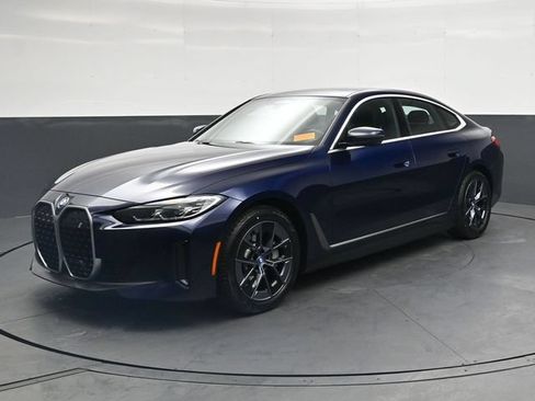 Used 2023 BMW i4 eDrive35 RWD image 10