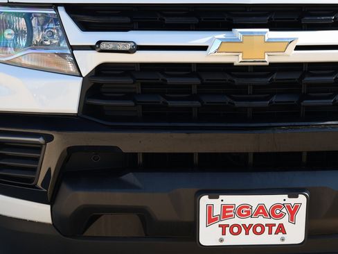 Used 2021 Chevrolet Colorado LT w/ Fleet Safety Package image 9