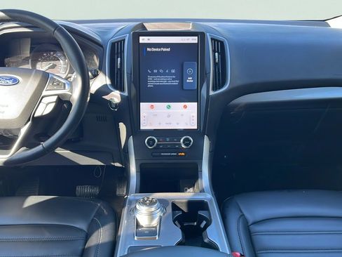 Certified 2024 Ford Edge SEL w/ Convenience Package AWD/4WD image 10
