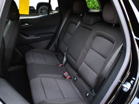 New 2026 Chevrolet Equinox LT AWD/4WD image 11