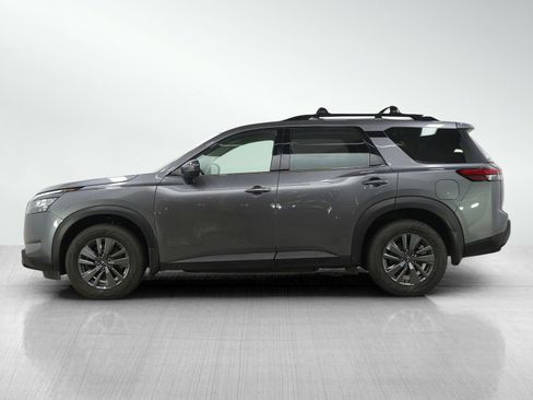 Used 2023 Nissan Pathfinder SV w/ Black Appearance Package AWD/4WD image 2