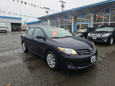 Used 2013 Toyota Corolla LE Special Edition image 1