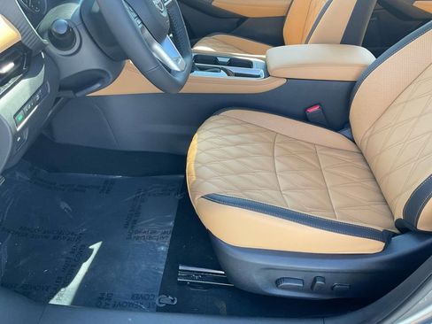 New 2025 Nissan Sentra SV w/ SV Premium Package image 13