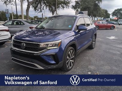 Used 2022 Volkswagen Taos SE w/ Panoramic Sunroof Package