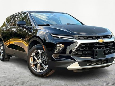 Used 2023 Chevrolet Blazer LT image 12