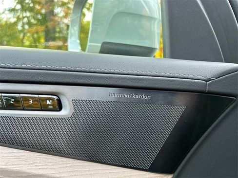 New 2026 Volvo XC90 B6 Plus w/ Protection Package Premier image 21