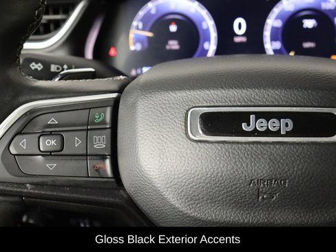 Used 2022 Jeep Grand Cherokee L Laredo AWD/4WD image 8