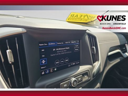 Used 2023 GMC Terrain SLE w/ Driver Convenience Package FWD image 18