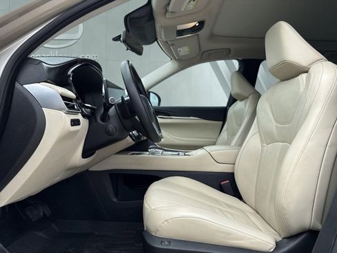 Used 2024 INFINITI QX60 Sensory w/ Vision Package FWD image 7