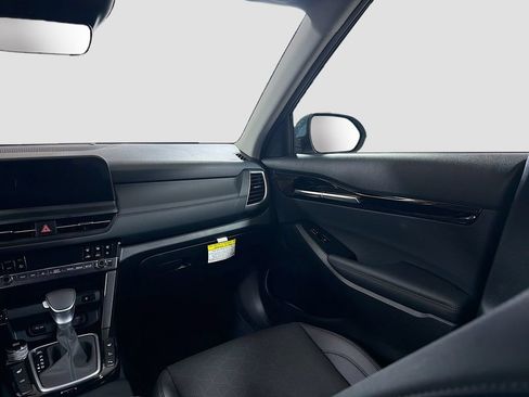 New 2026 Kia Seltos EX FWD image 25