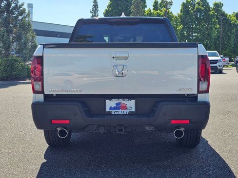 Used 2023 Honda Ridgeline Black Edition image 4