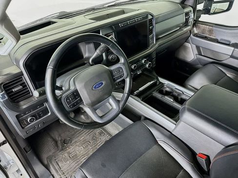 Certified 2023 Ford F250 Lariat w/ Lariat Ultimate Package AWD/4WD image 2