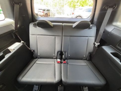 Used 2025 Hyundai Santa Fe SEL FWD image 30