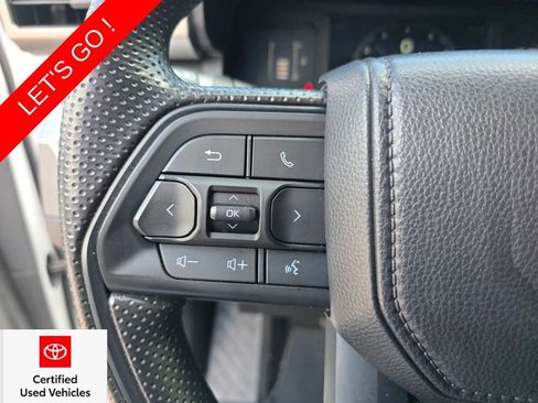 Certified 2025 Toyota Tacoma SR5 AWD/4WD image 29