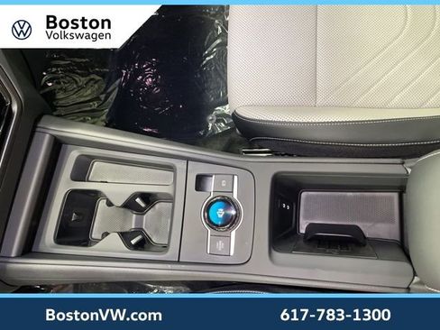 New 2026 Volkswagen Tiguan SE image 22