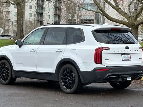 Used 2021 Kia Telluride EX w/ EX Premium Package image 6