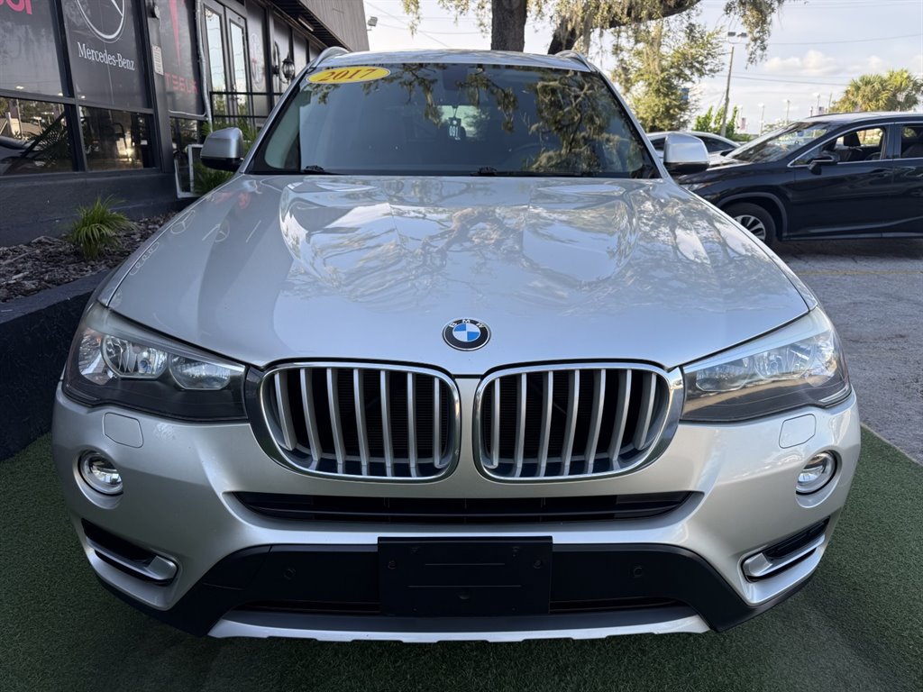 Used 2017 BMW X3 sDrive28i RWD image 2