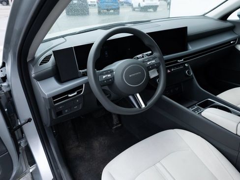 Used 2025 Hyundai Sonata SEL FWD image 16