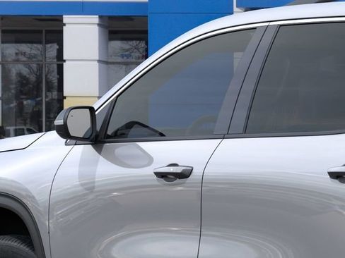 New 2026 Chevrolet Traverse LT image 12