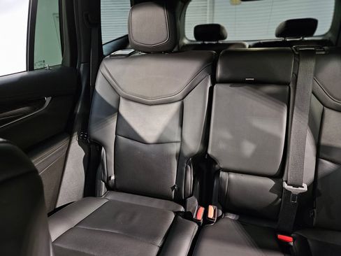 Used 2024 Cadillac XT6 Premium Luxury image 12