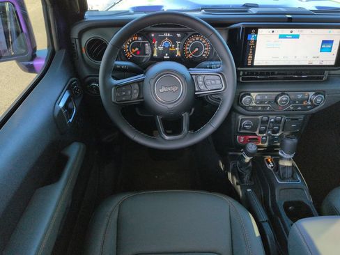 Used 2026 Jeep Gladiator Mojave AWD/4WD image 15