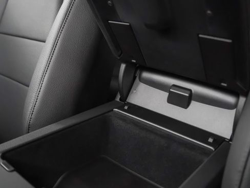 Certified 2026 Porsche Cayenne E-Hybrid AWD/4WD image 34