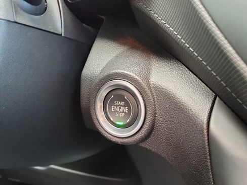 Used 2021 Chevrolet TrailBlazer LT FWD image 16