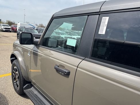 New 2026 Ford Bronco Outer Banks AWD/4WD image 17