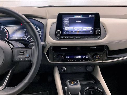 Certified 2023 Nissan Rogue SL image 5