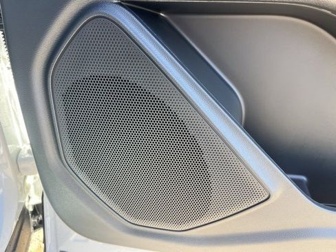 New 2026 Ford Explorer Platinum image 25