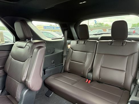 New 2026 Ford Explorer Platinum RWD image 22