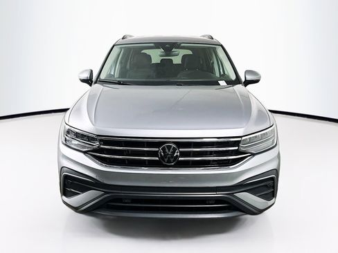 Used 2024 Volkswagen Tiguan S FWD image 2