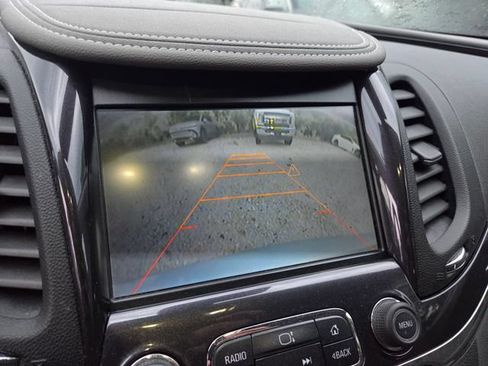 Used 2015 Chevrolet Impala LTZ FWD image 14