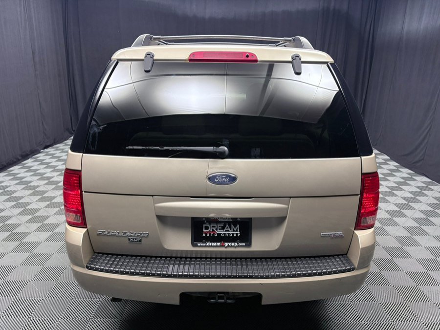 Used 2005 Ford Explorer 4WD XLT image 5