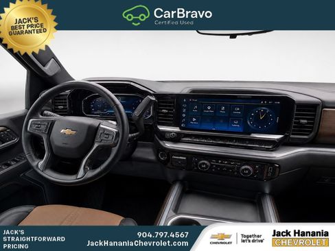 Used 2025 Chevrolet Silverado 2500 High Country w/ Technology Package AWD/4WD image 12