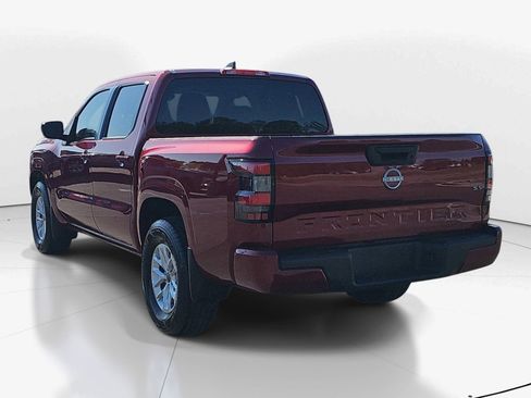 Used 2024 Nissan Frontier SV RWD image 6