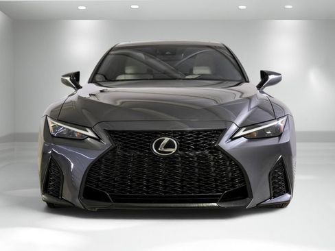 Used 2022 Lexus IS 350 F Sport RWD image 5