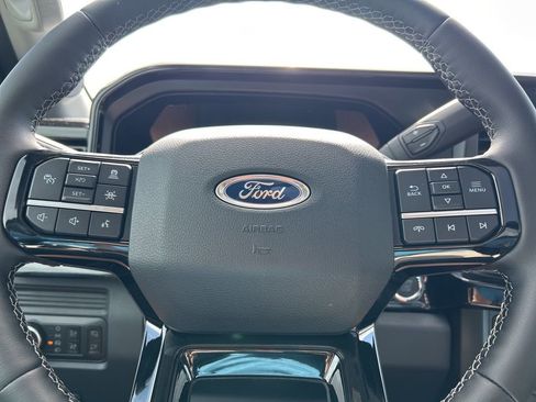 New 2026 Ford F250 Lariat w/ Black Appearance Package image 17