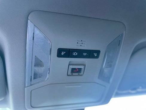 Used 2020 Toyota RAV4 LE w/ All Weather Liner Package AWD/4WD image 16