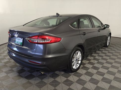Used 2020 Ford Fusion SE FWD image 9