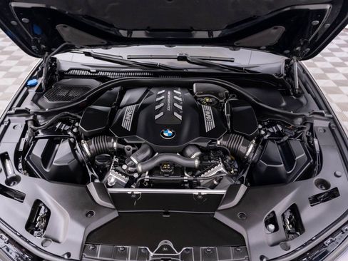 Used 2023 BMW M550i xDrive w/ Shadowloine Package AWD/4WD image 35