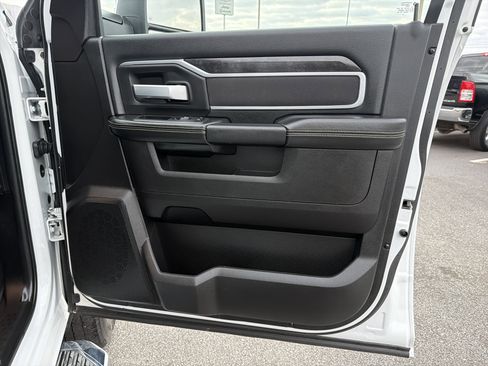 Used 2024 RAM 2500 Big Horn w/ Bed Utility Group image 16