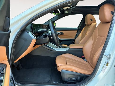 Used 2025 BMW 330i Sedan RWD image 9