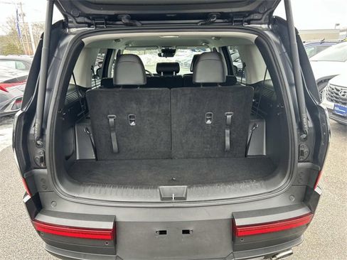 Used 2024 Hyundai Santa Fe SEL image 13