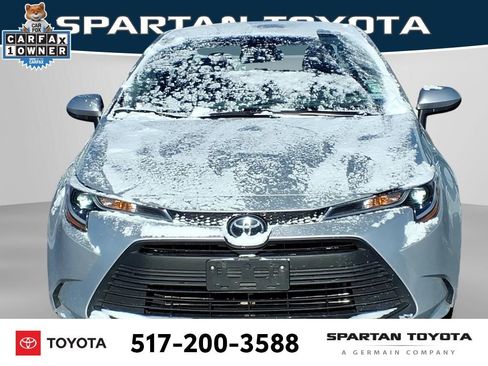 Used 2023 Toyota Corolla LE image 3