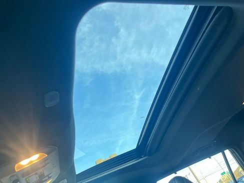 Certified 2023 Toyota Highlander XSE image 27