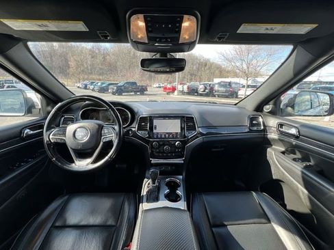 Used 2020 Jeep Grand Cherokee Overland image 14