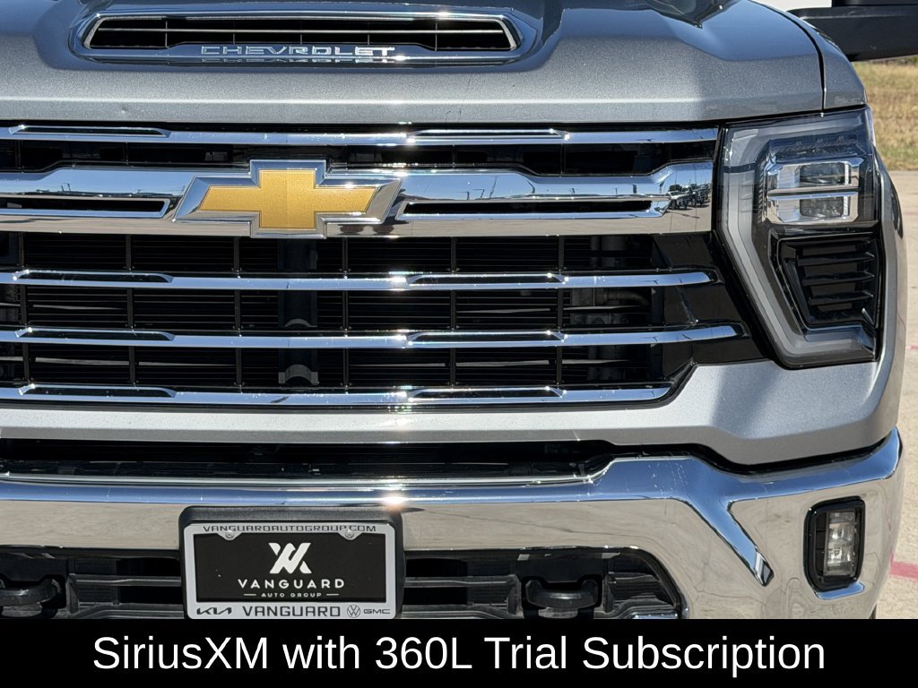 Used 2026 Chevrolet Silverado 2500 LTZ AWD/4WD image 4