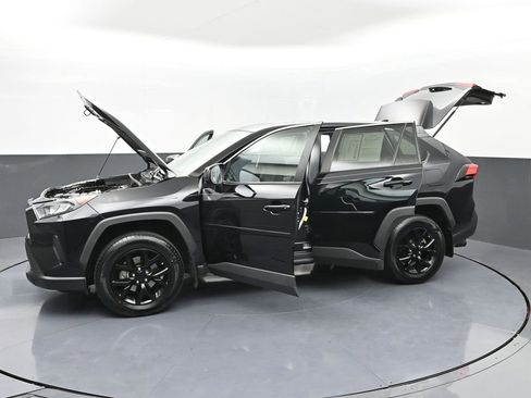 Certified 2022 Toyota RAV4 LE image 49